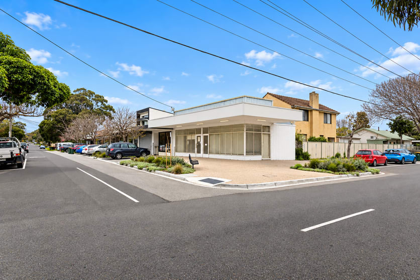 Shop & Retail commercial property for lease at 2 Fairway Street Frankston VIC 3199 Shop & Retail commercial property for lease at 2 Fairway Street Frankston VIC 3199