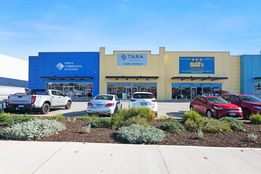 Showrooms / Bulky Goods commercial property for sale at 2 Panama Street Canning Vale WA 6155