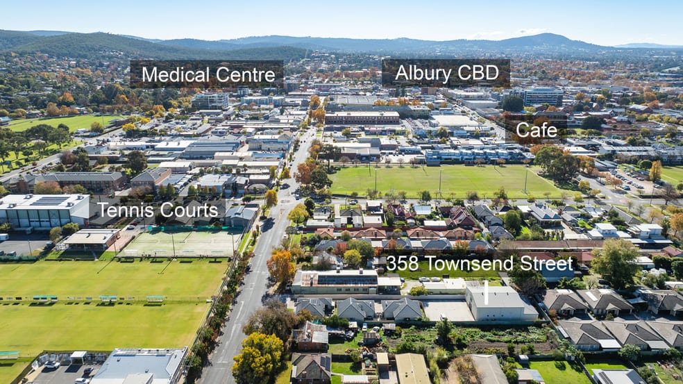 Showrooms / Bulky Goods commercial property for sale at 4/358 Townsend Street South Albury NSW 2640