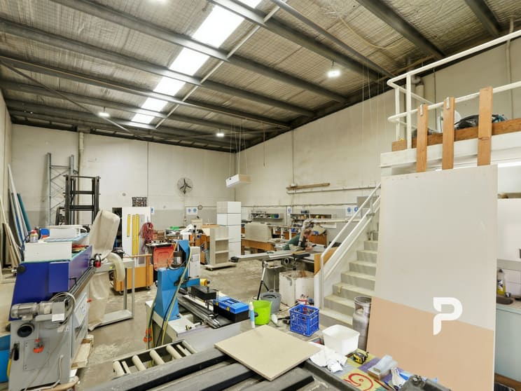 Factory, Warehouse & Industrial commercial property sold at Villawood NSW 2163