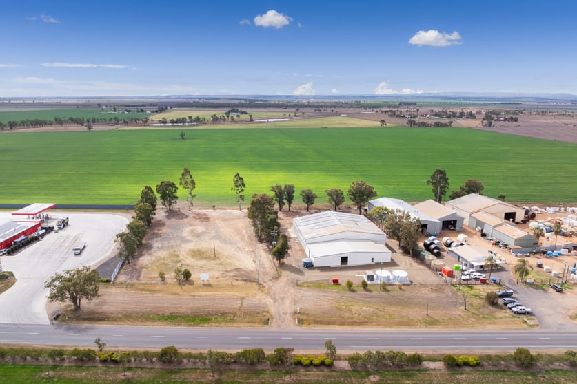 Factory, Warehouse & Industrial commercial property for sale at 18316 Warrego Highway Dalby QLD 4405 Factory, Warehouse & Industrial commercial property for sale at 18316 Warrego Highway Dalby QLD 4405