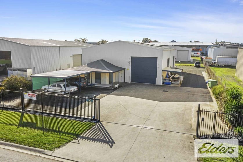Factory, Warehouse & Industrial commercial property for sale at 32 Laidlaw Drive Delacombe VIC 3356