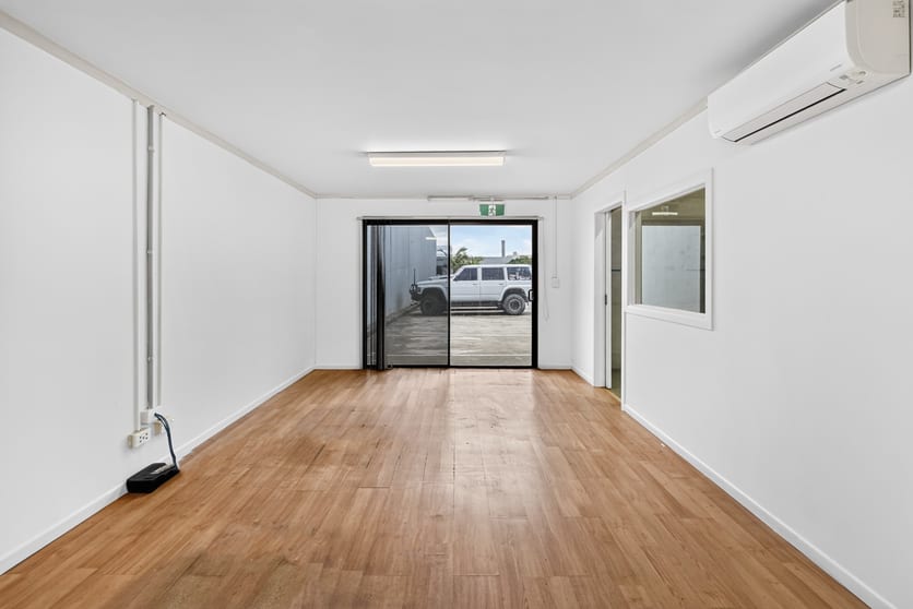 Factory, Warehouse & Industrial commercial property for sale at 6/11 Commerce Circuit Yatala QLD 4207 Factory, Warehouse & Industrial commercial property for sale at 6/11 Commerce Circuit Yatala QLD 4207