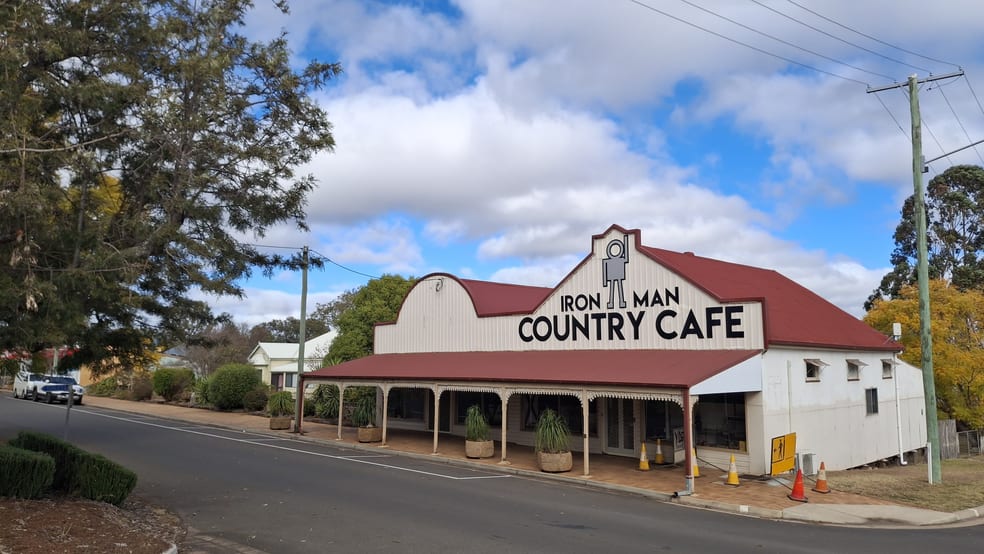 Shop & Retail commercial property for sale at 109 Mocatta Street Goombungee QLD 4354