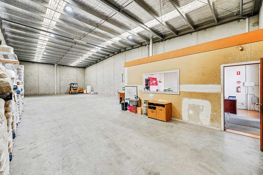 Factory, Warehouse & Industrial commercial property for sale at Unit 6/433-435 Hammond Road Dandenong South VIC 3175 Factory, Warehouse & Industrial commercial property for sale at Unit 6/433-435 Hammond Road Dandenong South VIC 3175