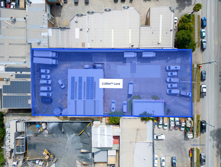 Factory, Warehouse & Industrial commercial property for sale at 13 Hinde Street Ashmore QLD 4214