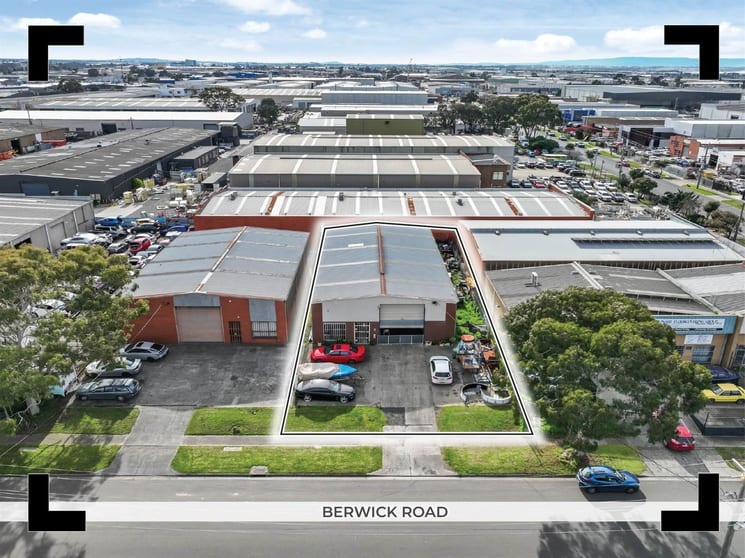 Factory, Warehouse & Industrial commercial property sold at 8 Berwick Road Campbellfield VIC 3061