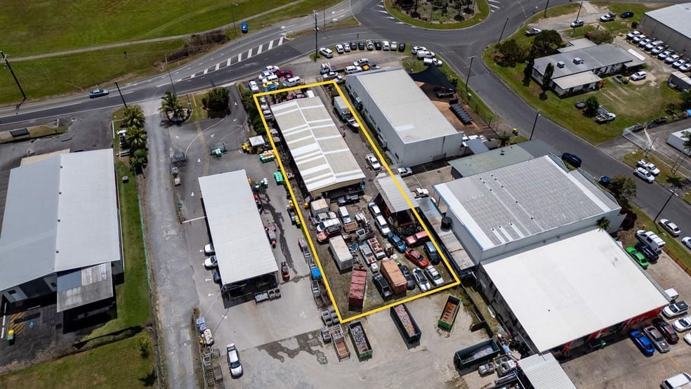 Factory, Warehouse & Industrial commercial property for sale at 105 McGregor Road Smithfield QLD 4878 Factory, Warehouse & Industrial commercial property for sale at 105 McGregor Road Smithfield QLD 4878