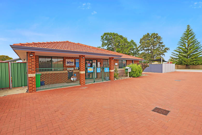 Medical / Consulting commercial property for sale at 24-26 Okehampton Road Warnbro WA 6169