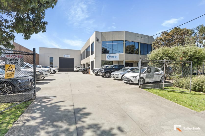 Factory, Warehouse & Industrial commercial property for sale at 18 Green Street Thomastown VIC 3074