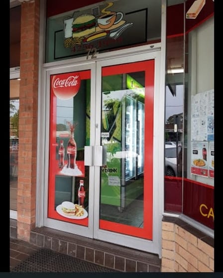Fully equipped, established Thai Restaurant in Oak Flats (Thai Central) Fully equipped, established Thai Restaurant in Oak Flats (Thai Central)
