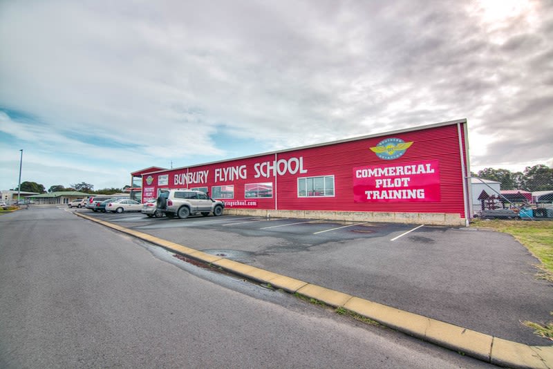 Prestigious Bunbury Flying School For Sale! Prestigious Bunbury Flying School For Sale!