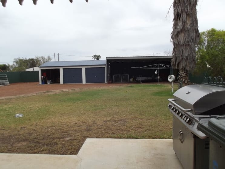 Established Mechanic Business Selling Freehold With Adjoining Residence Established Mechanic Business Selling Freehold With Adjoining Residence