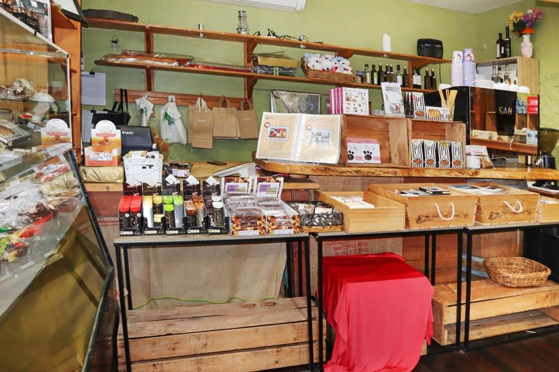 Black Duck Gourmet Pantry $85,000 WIWO Black Duck Gourmet Pantry $85,000 WIWO