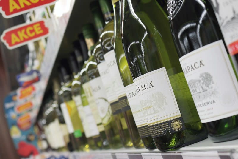 [Priced to sell]Brand New Bottle Shop Low Rent Southeast Ref: 1323