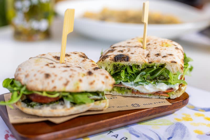 [Chattel Sale]Mornington Peninsula Fully Licensed Takeaway Ref: 1541