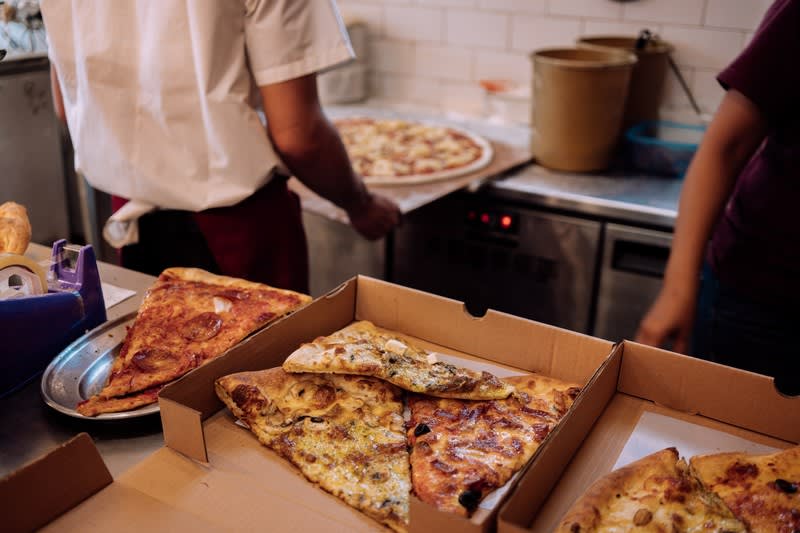 Popular Pizza & Pasta Takeaway  Strong $12K$14K Weekly Takings  P/W rent $1,126 [2609112]