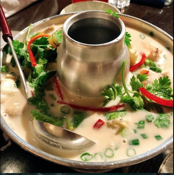 Salamanca!! Brilliant location fully licensed Thai Restaurant for sale