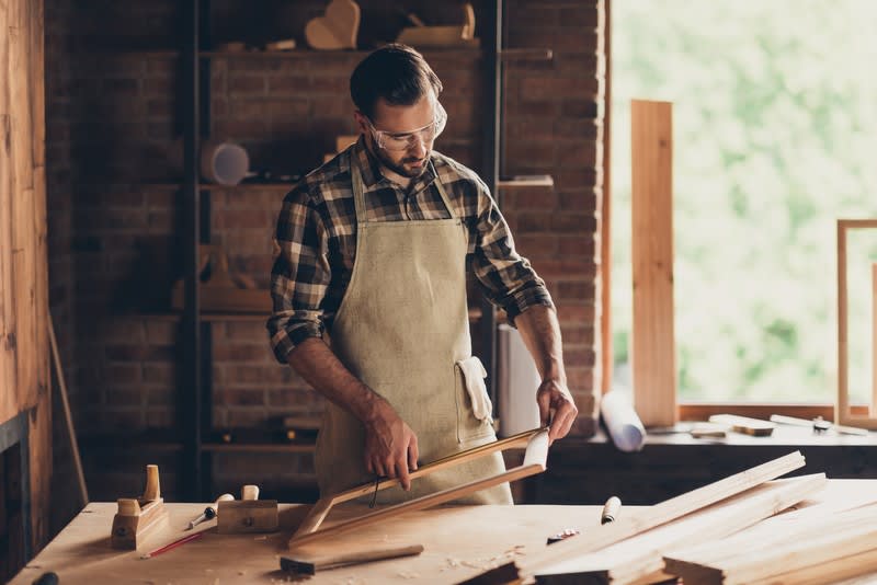 22279 Strongly Established Art & Framing Business - 50 Years of Success