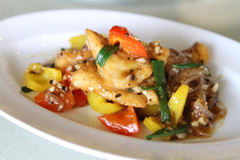 Popular Chinese Restaurant Popular Chinese Restaurant