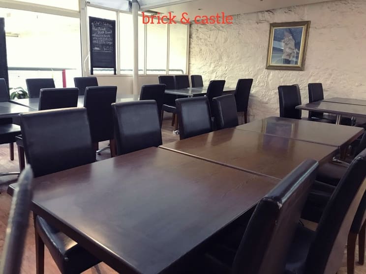 Salamanca!! Brilliant location fully licensed Thai Restaurant for sale