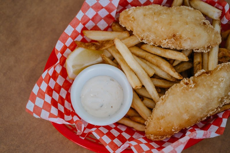 6 days Busy Fish & Chips Bayside Location with Accommodation Ref: 1723