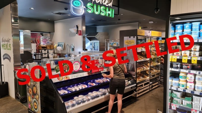 Sushi Izu / No Competition Nearby / Rare North Shore Location