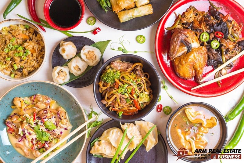 Caulfield Very Busy Asian Takeaway | Taking $35K PW, Low in Rent Caulfield Very Busy Asian Takeaway | Taking $35K PW, Low in Rent