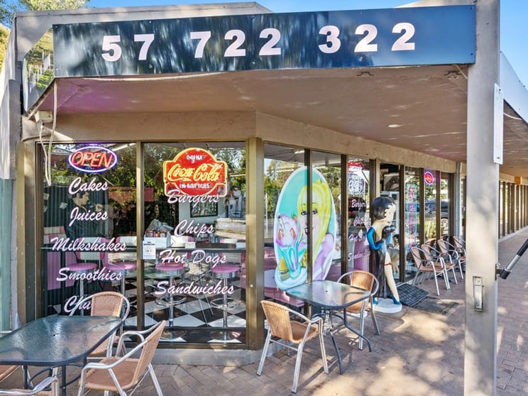 1950's American Style Diner Business for Sale 1950's American Style Diner Business for Sale