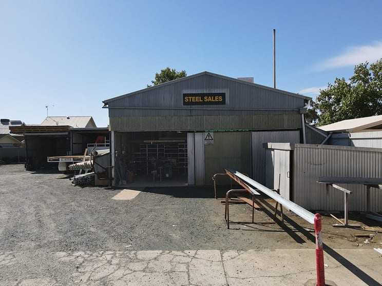 Build Your Business Here! - Knight's Building Supplies Build Your Business Here! - Knight's Building Supplies