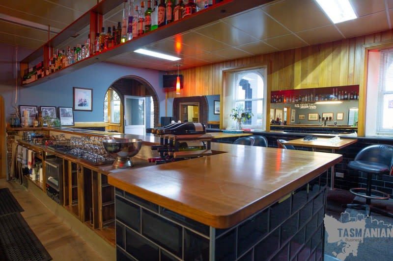 Extraordinary Opportunity Renovated 10 Room Hotel Or Residence+wine Bar Extraordinary Opportunity Renovated 10 Room Hotel Or Residence+wine Bar