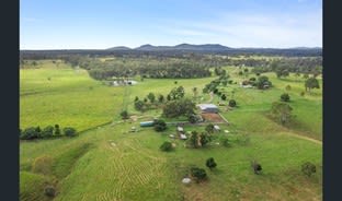 Farm - river frontage- 9 titles! Farm - river frontage- 9 titles!