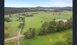 Farm - river frontage- 9 titles! Farm - river frontage- 9 titles!