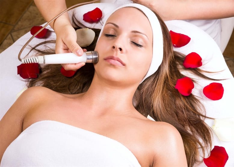 Henley Beach Skin and Beauty business for sale  Busy shopping centre location