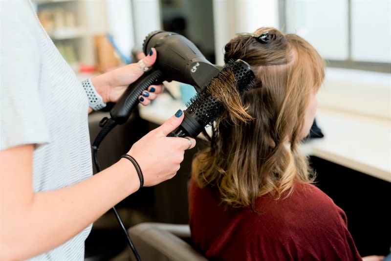 Modern Hair & Beauty Salon  $7,000 PW Takings  6 Days  Near New Fit-Out [2608091]