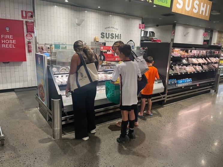 URGENT SALE Sushi Izu Hills Area
