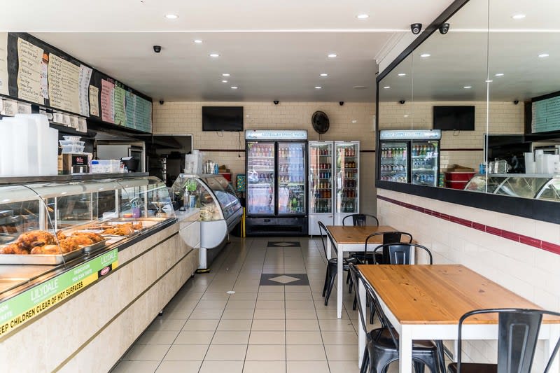 Well-loved Chicken Shop in Wollongong's Northern Suburbs Well-loved Chicken Shop in Wollongong's Northern Suburbs