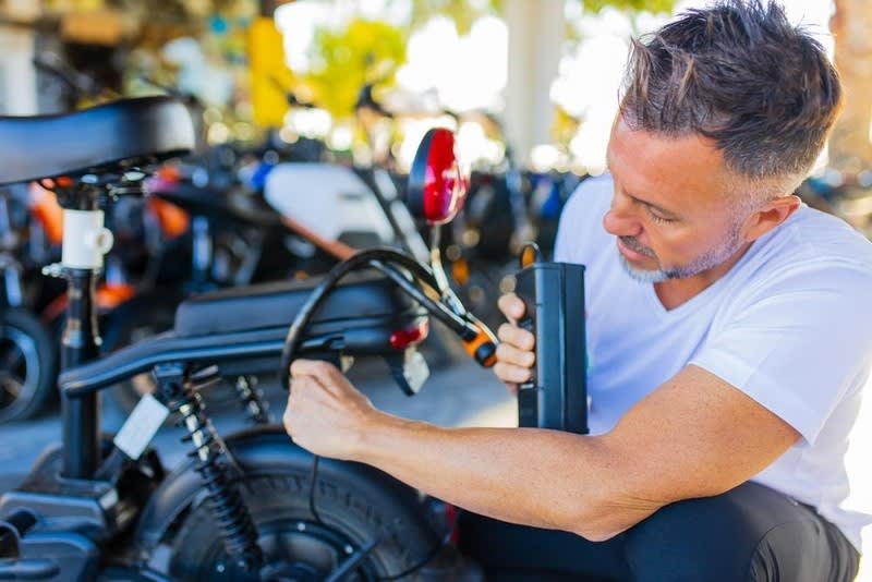 23201 Successful & Longstanding Electric Bicycle Retailer - Lucrative Market 23201 Successful & Longstanding Electric Bicycle Retailer - Lucrative Market