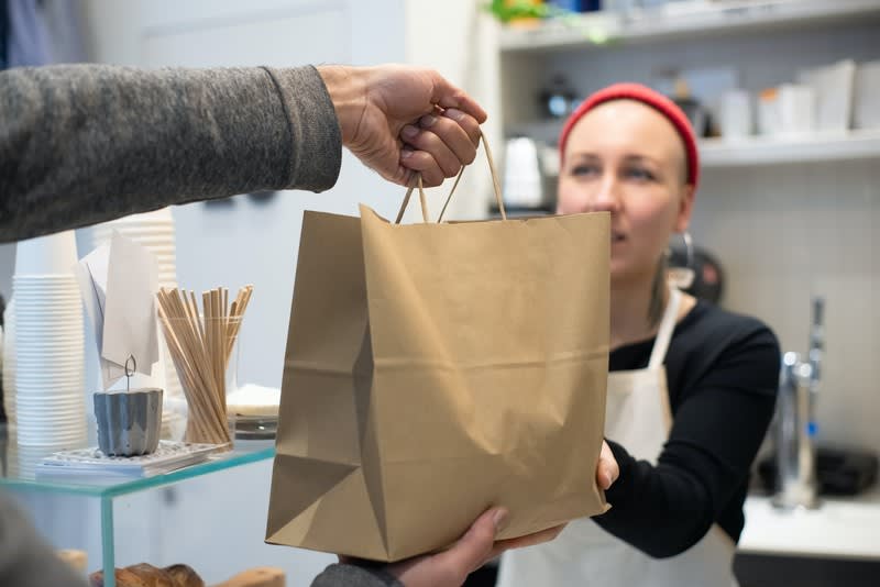 [Chattel Sale] Newly Refurbished Café Takeaway business Bayside Ref: 1033