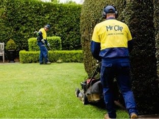 Outdoors Business - Mowing/Gardening Outdoors Business - Mowing/Gardening