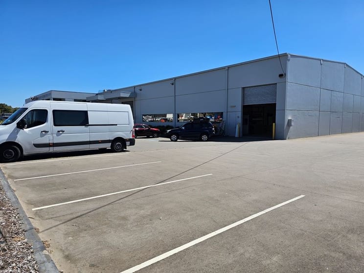 Australian made cabinet manufacturer for sale on the Mornington Peninsula