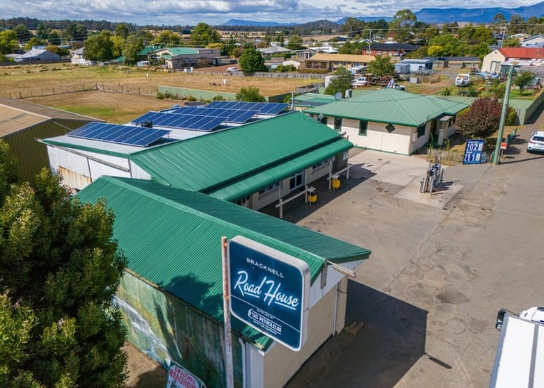 Road House General Store LPO Freehold 3BR Home Block size 2668m2, T/O FY25 $1.5mill+ Road House General Store LPO Freehold 3BR Home Block size 2668m2, T/O FY25 $1.5mill+
