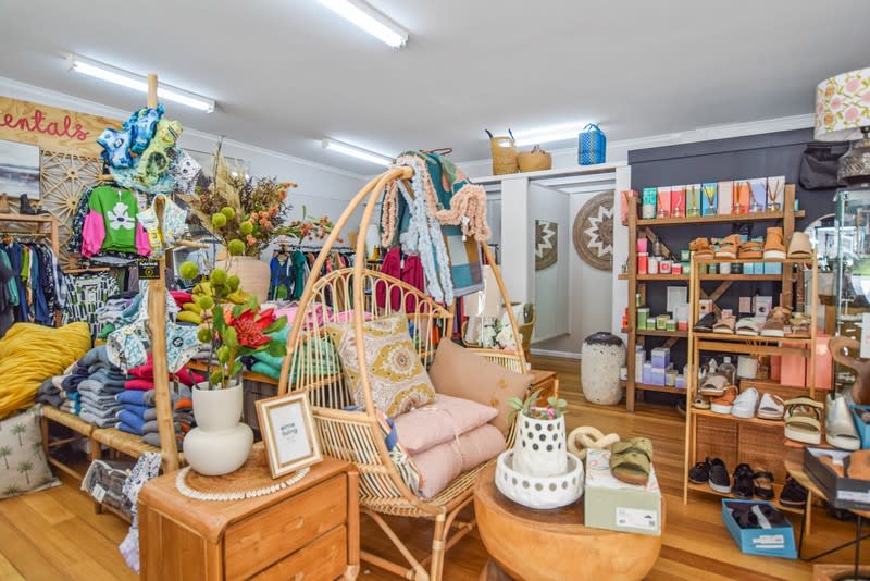 Milk & Honey Retail Business and Freehold Opportunity in Timboon Milk & Honey Retail Business and Freehold Opportunity in Timboon
