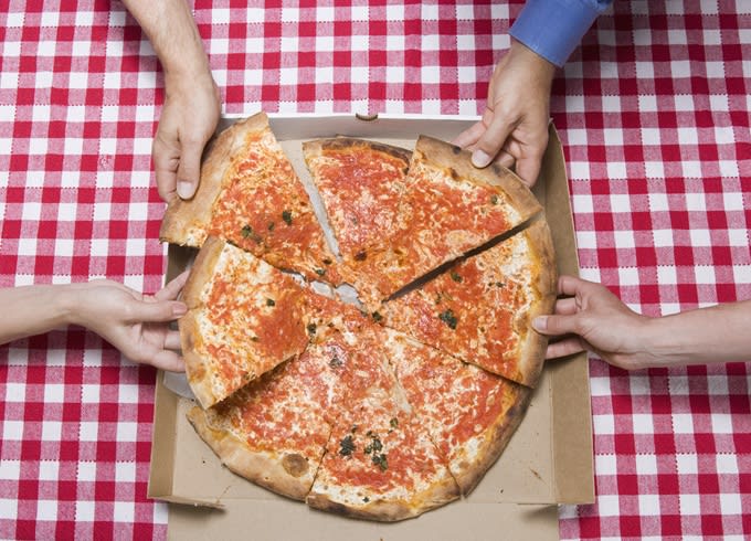 Pizza Hut Franchise. Gold Coast. Mostly Under Management. Very Cheap Rent!   