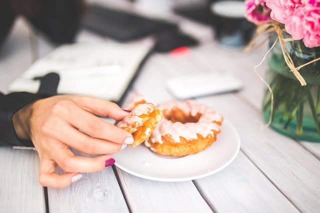 Fully Managed Franchise Donut Shop South East Shopping Centre Ref: 1492 Fully Managed Franchise Donut Shop South East Shopping Centre Ref: 1492