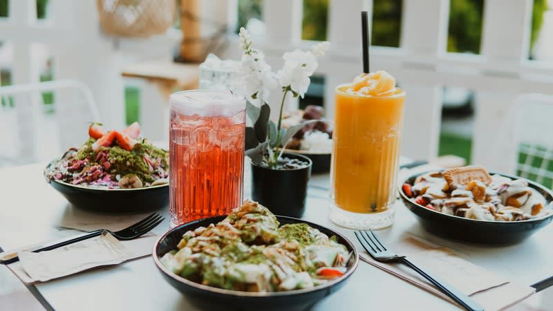 Fully under management Dessert Business Southeast Suburb Ref: 1533
