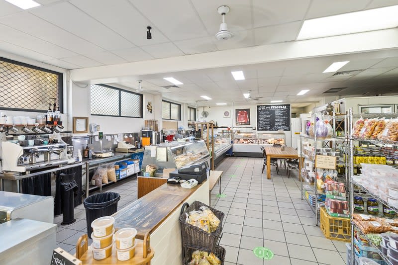 Nut & Deli/Cafe - Strong Community Presence!! Nut & Deli/Cafe - Strong Community Presence!!