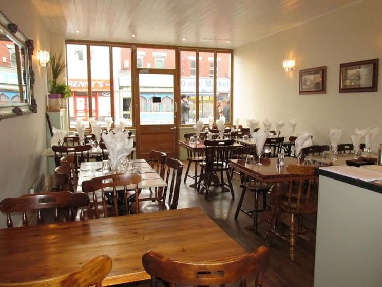 Popular Vietnamese, Asian Restaurant in Fitzroy area for sales BB-0991