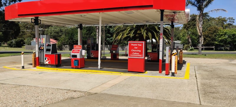 INVESTMENT OPPORTUNITY - 8% ROI
Petrol Station. New Long Lease. Modern Upgrade INVESTMENT OPPORTUNITY - 8% ROI
Petrol Station. New Long Lease. Modern Upgrade