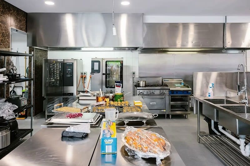 Serve Up Success! - Turnkey Catering Business, 25 Years In the Making!

